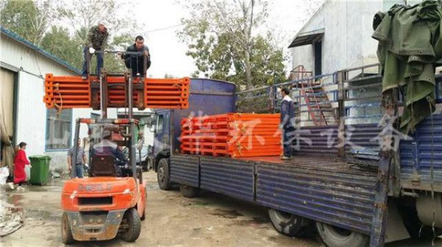 點擊查看詳細信息<br>標題：發貨現場 閱讀次數：1663